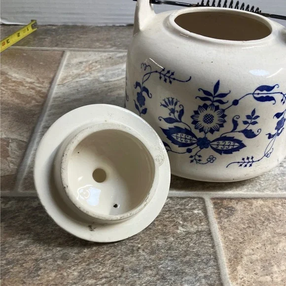 Vintage Blue Onion Pattern Ceramic Teapot with Metal Handle and Lid